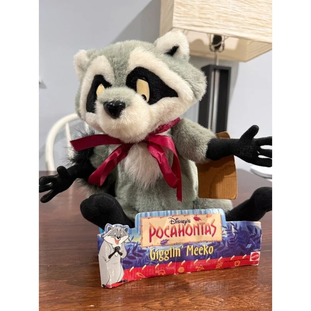 Vintage 1995 Disney Pocahontas Gigglin’ Meeko Raccoon Plush Mattel 14027 Box Tag